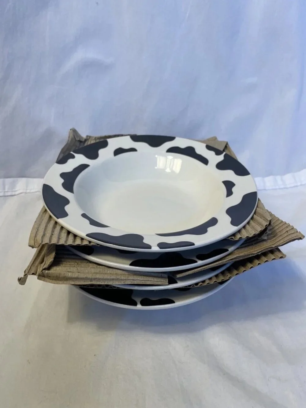 Spotted Cow Print Rim Soup Pasta Bowls 8.5
